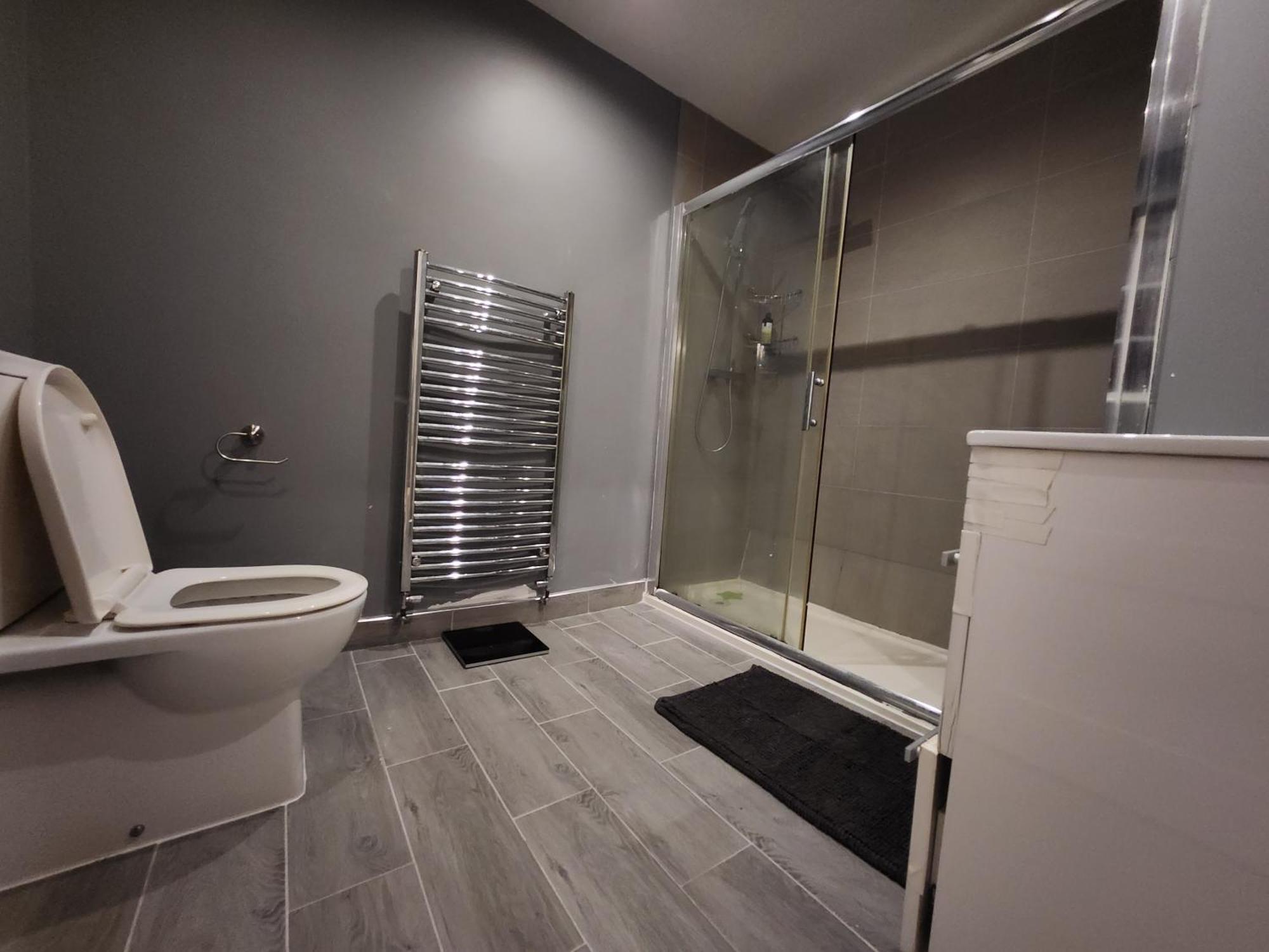 Elmdon House With 4 Spacious Bedrooms To Choose Birmingham Exterior photo